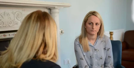 Picture of two women talking in addiction treatment at Smarmore Castle Private Rehab Clinic in Ireland